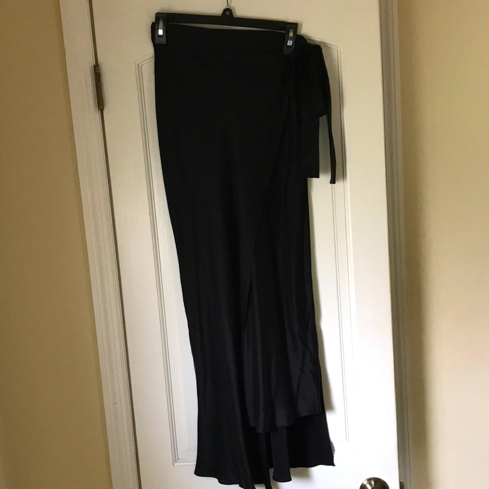 NEW TOPSHOP Silk Black Skirt